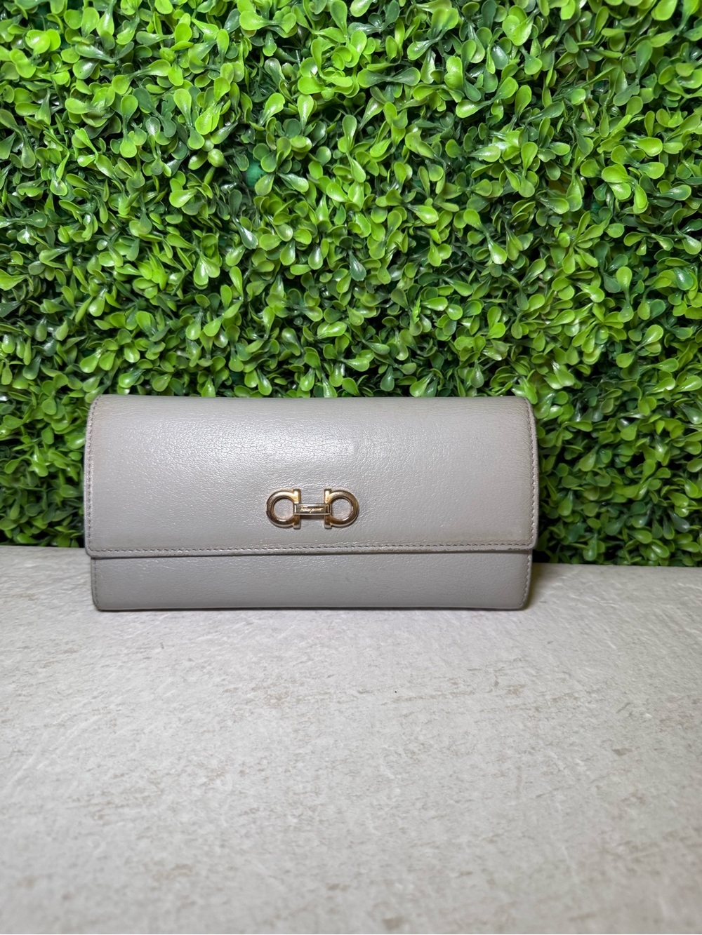 Salvatore Ferragamo Gray Leather Gancini Wallet with Gold Hardware
